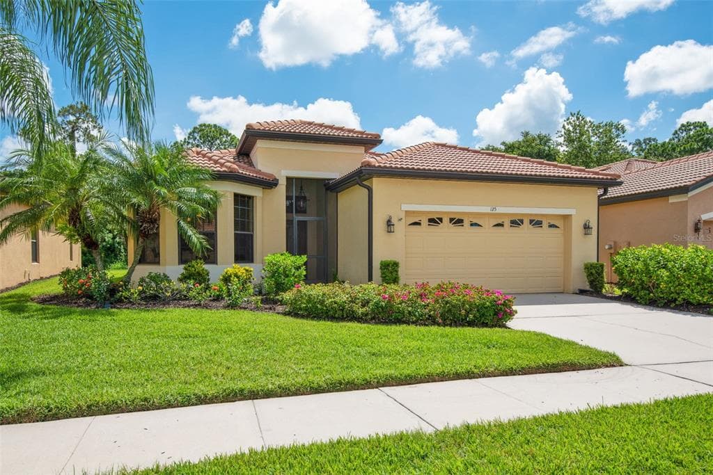 125 SILVER FALLS DRIVE APOLLO BEACH, FL 33572