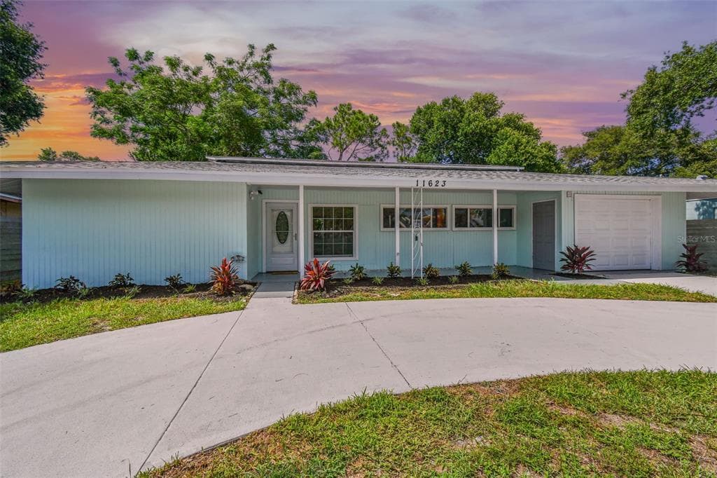 11623 PARK BOULEVARD SEMINOLE, FL 33772