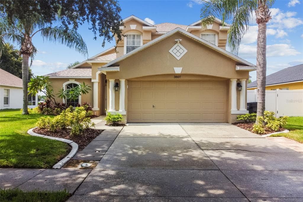 3807 BELLEWATER BOULEVARD RIVERVIEW, FL 33578