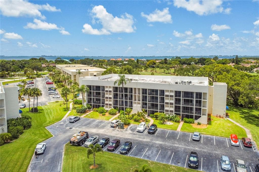 4119 61ST AVENUE TERRACE W UNIT 206 BRADENTON, FL 34210