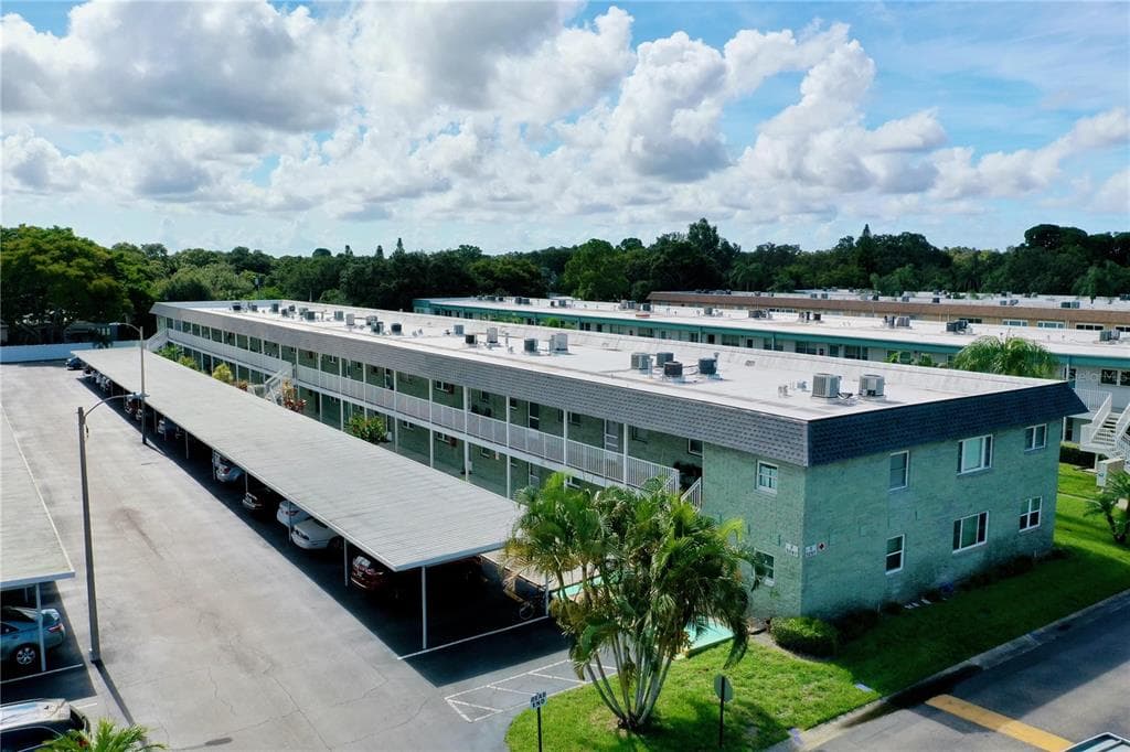 5287 81ST STREET N UNIT 24 ST PETERSBURG, FL 33709
