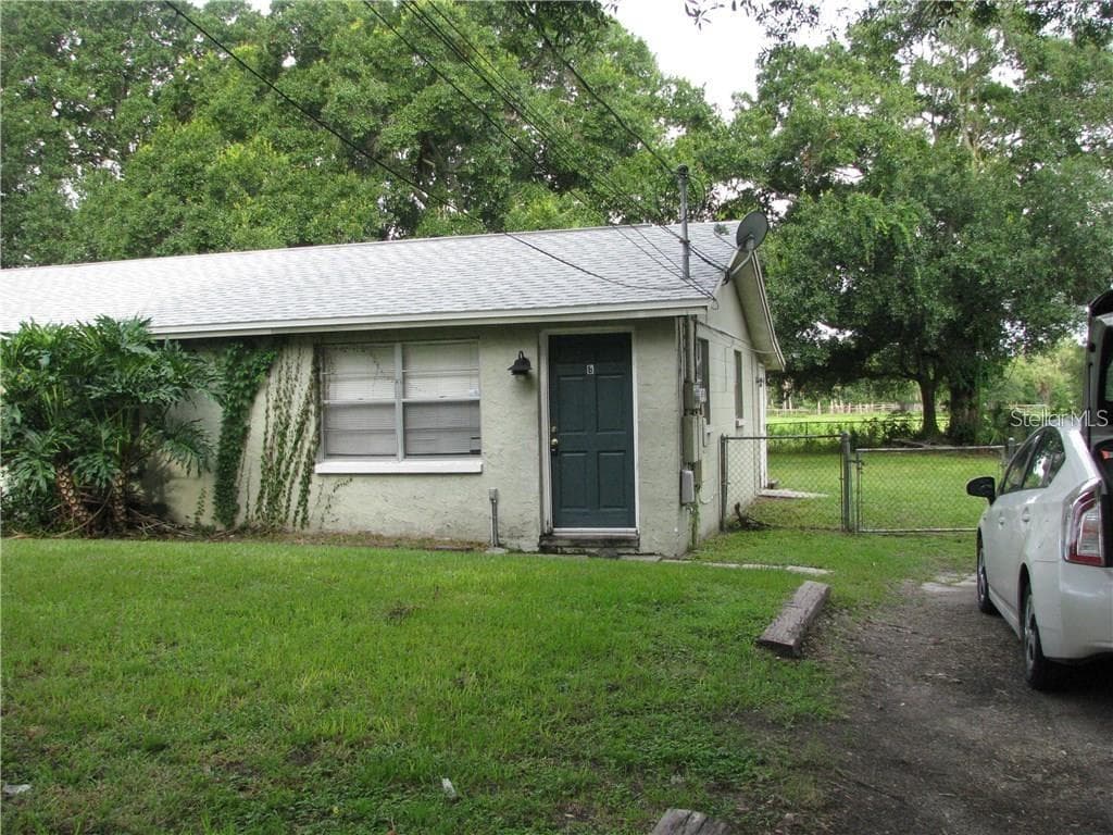 431 MAYDELL DRIVE UNIT B TAMPA, FL 33619