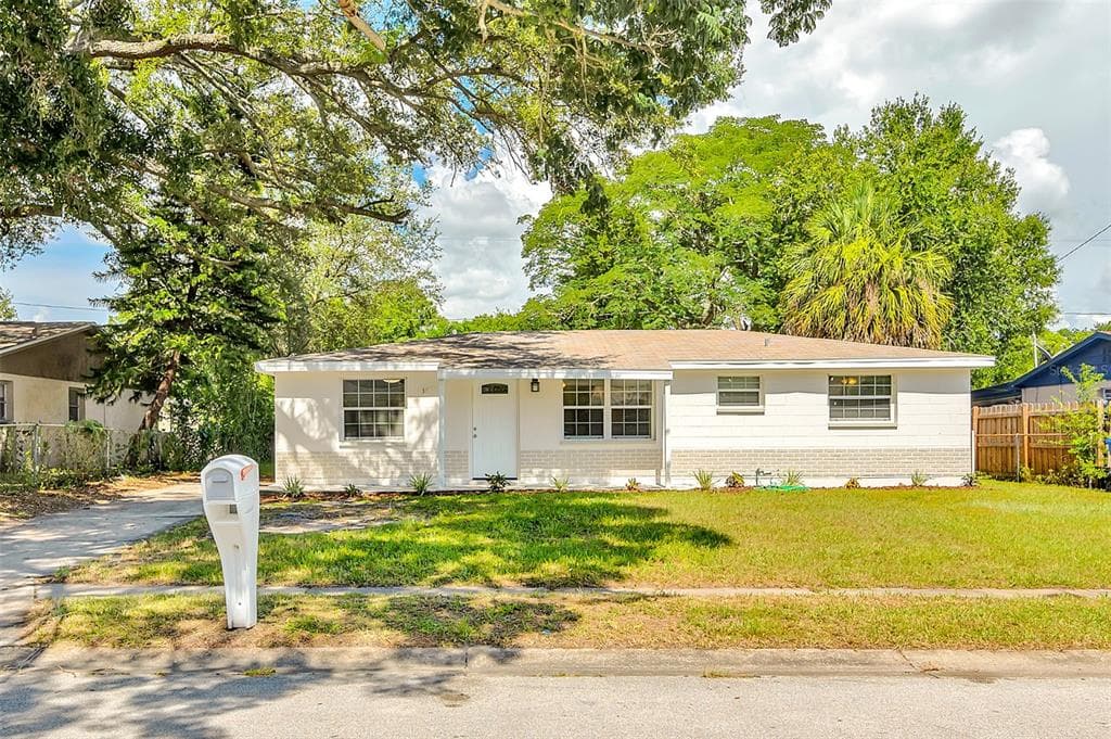 3801 CORAL DRIVE TAMPA, FL 33619