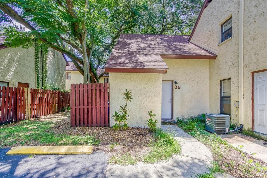 12315 TOUCHTON DRIVE UNIT 88 TAMPA, FL 33617