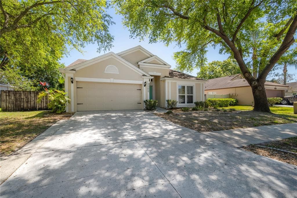 4362 FAYETTE DRIVE LUTZ, FL 33559