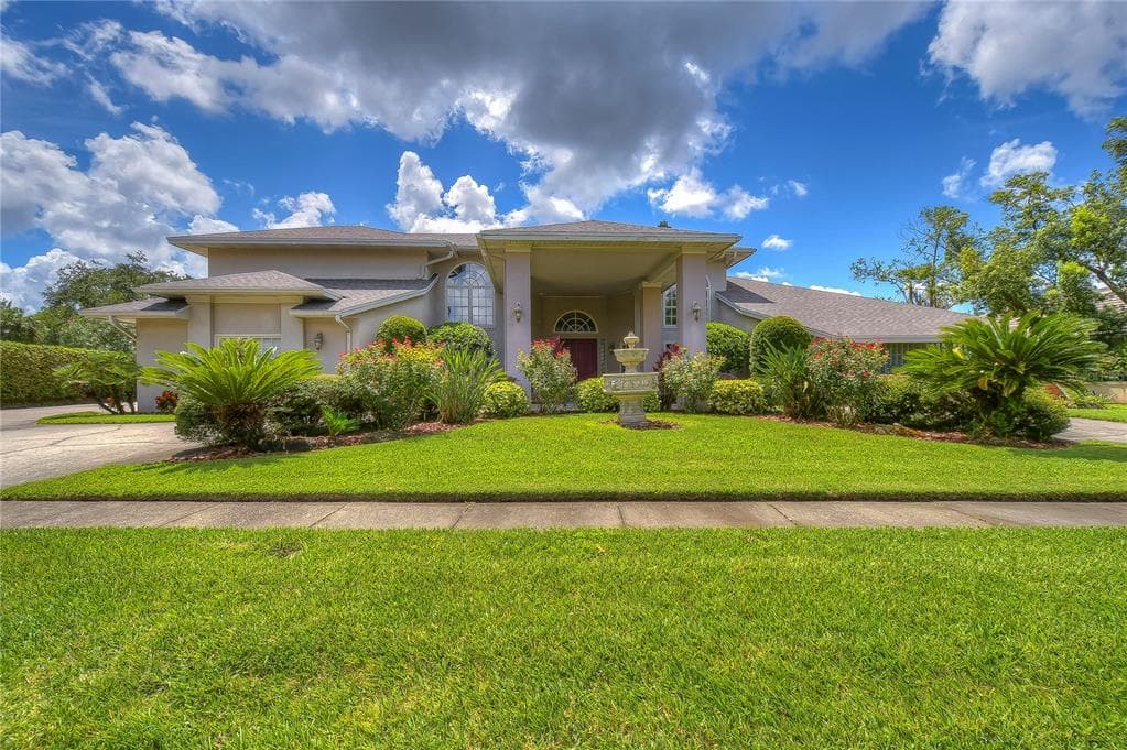 13631 DIAMOND HEAD DRIVE TAMPA, FL 33624