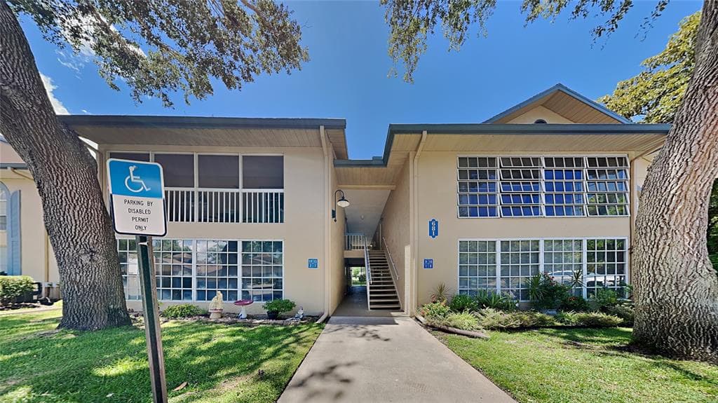 681 WELLINGTON STATION BOULEVARD UNIT 16 ORMOND BEACH, FL 32174