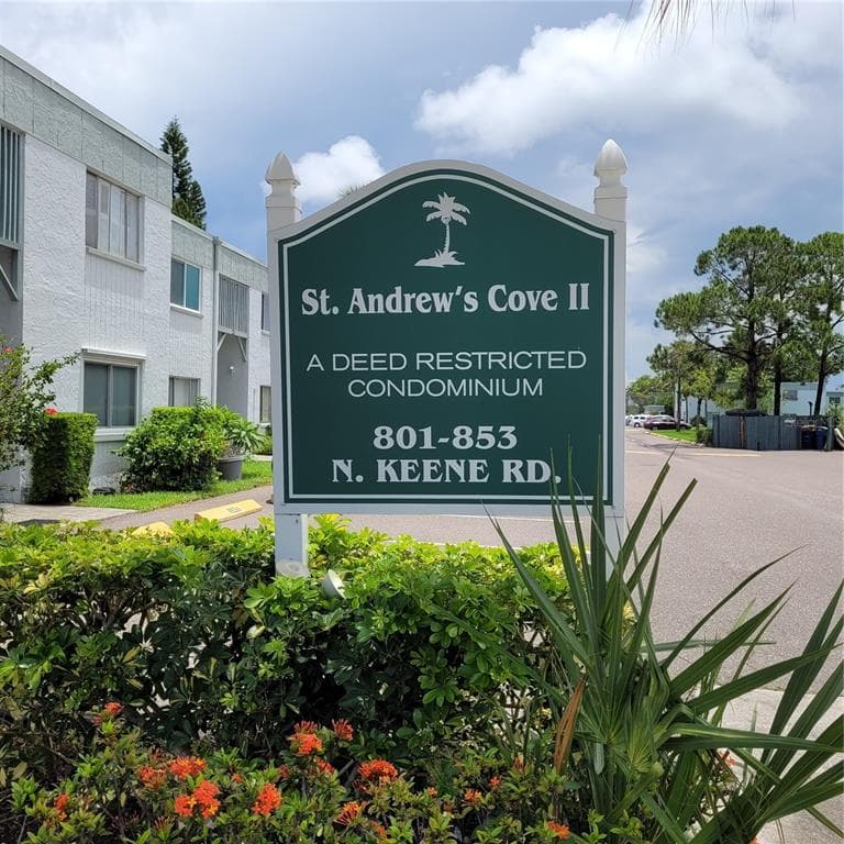 853 N KEENE ROAD UNIT Y-5 CLEARWATER, FL 33755