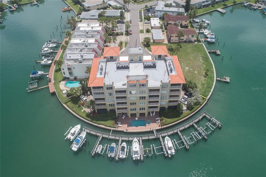 200 SKIFF POINT UNIT 202