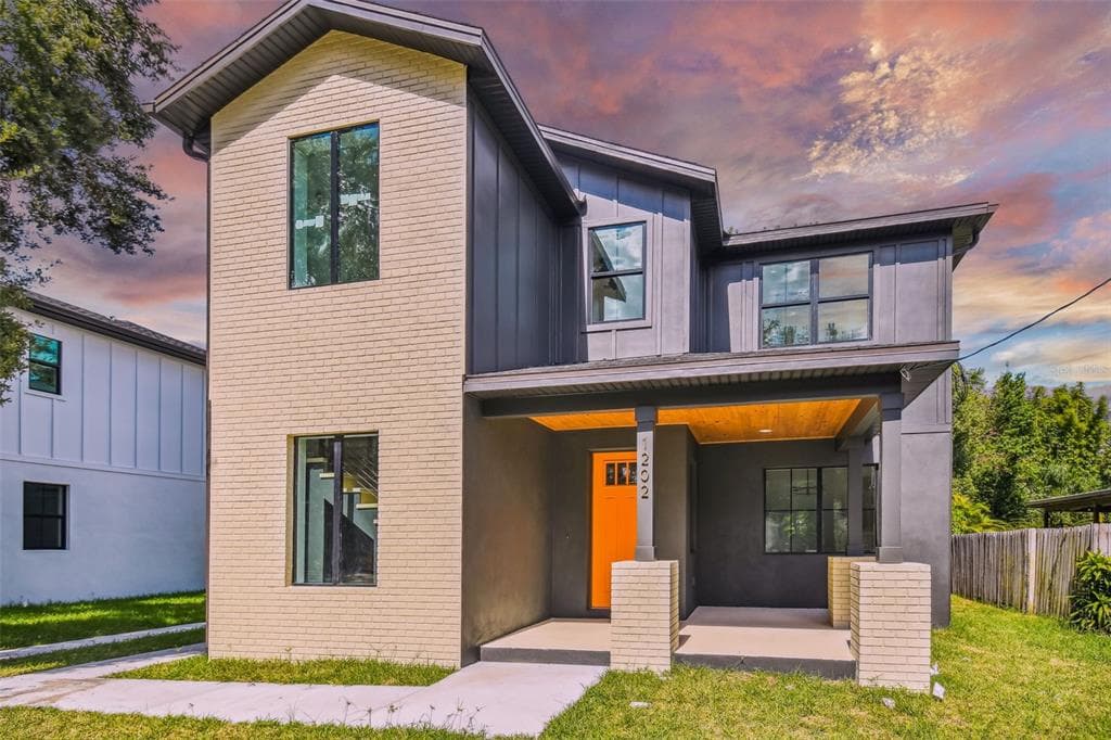 1202 E JEAN STREET TAMPA, FL 33604