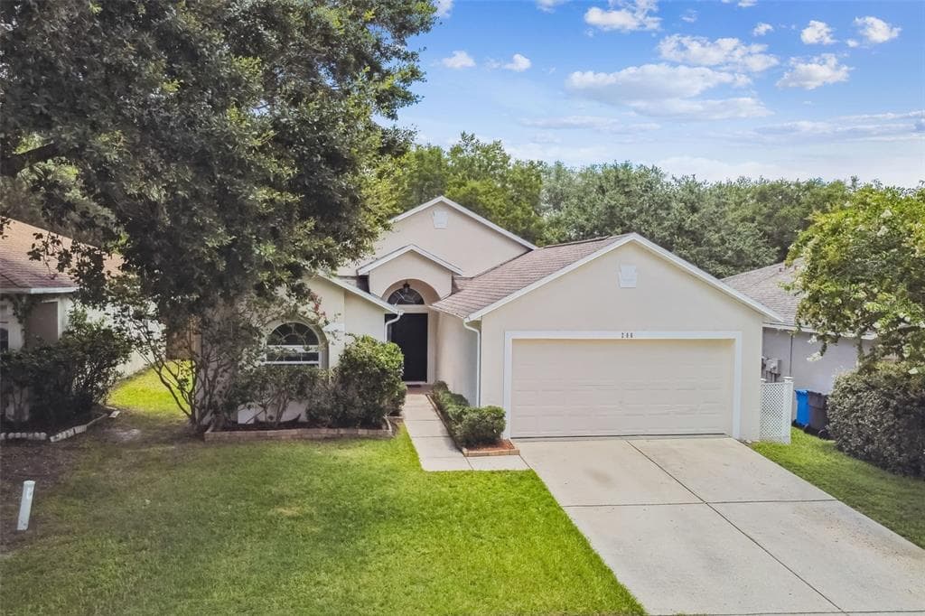 206 CHARDONNAY PLACE VALRICO, FL 33594