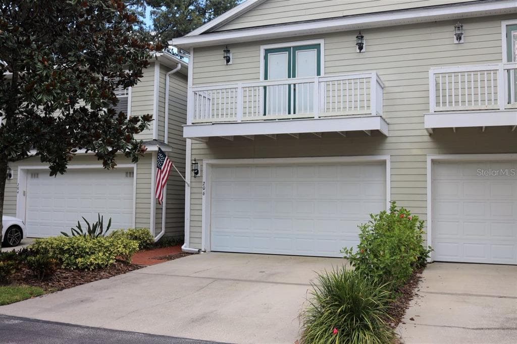 206 ARBOR SHADE COURT BRANDON, FL 33511
