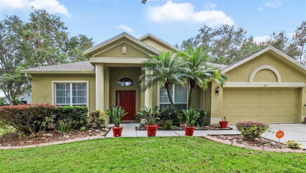 1124 SPLIT SILK STREET VALRICO, FL 33594