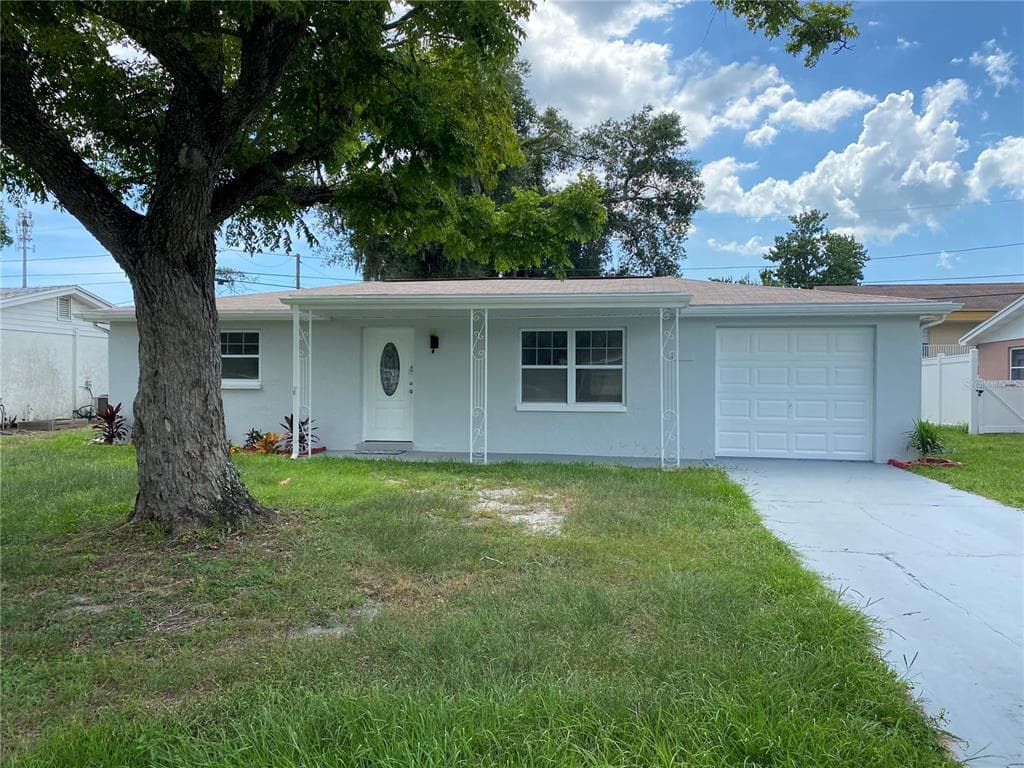 1907 KNOLLWOOD DRIVE HOLIDAY, FL 34690