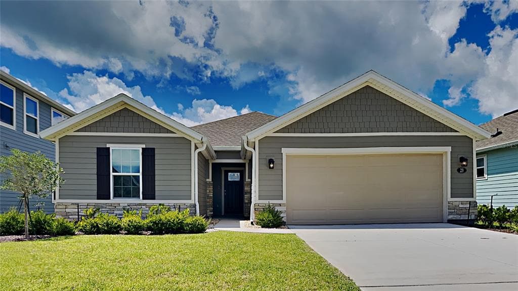 23 LAS CASITAS BOULEVARD PALM COAST, FL 32137