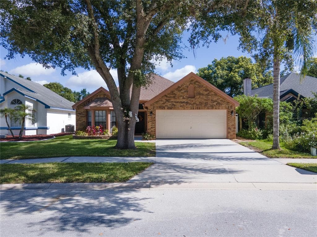 2312 ROANOKE COURT LAKE MARY, FL 32746