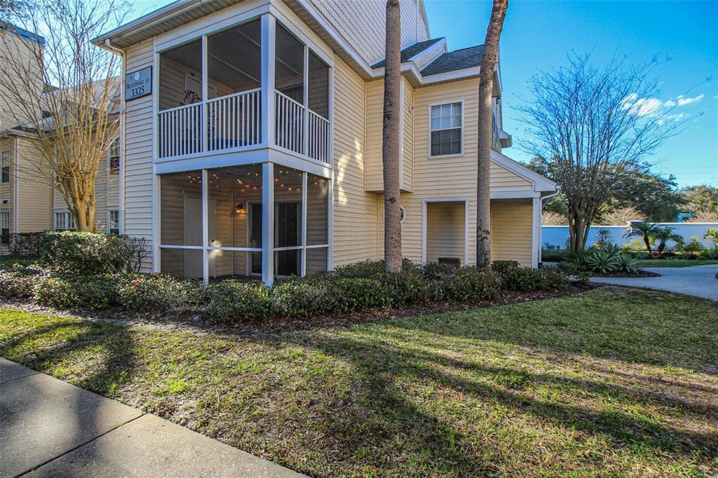 3325 HAVILAND COURT UNIT 204 PALM HARBOR, FL 34684