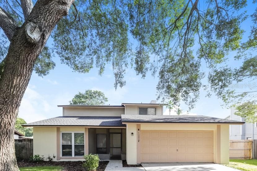 1206 LETONA LANE VALRICO, FL 33596