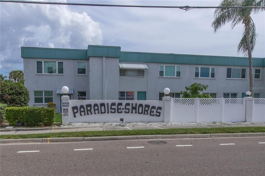 5216 81ST STREET N UNIT 23 ST PETERSBURG, FL 33709