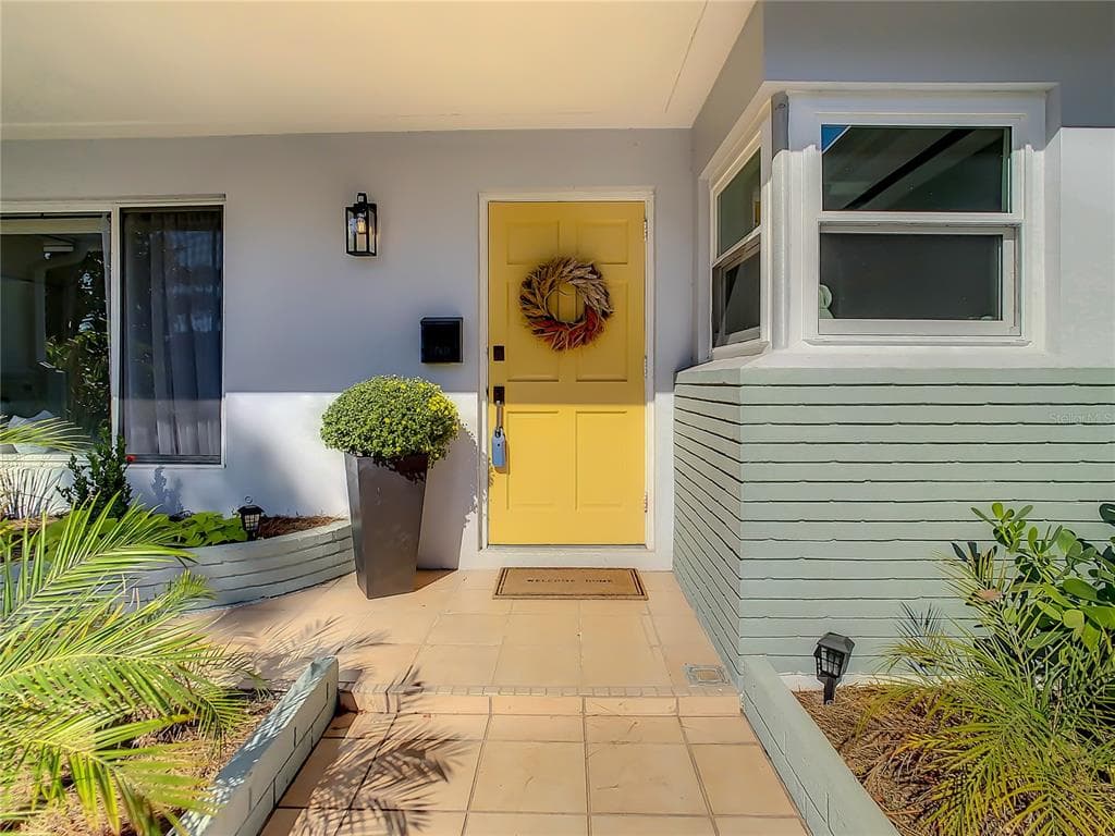 1714 INDIAN ROCKS ROAD BELLEAIR, FL 33756