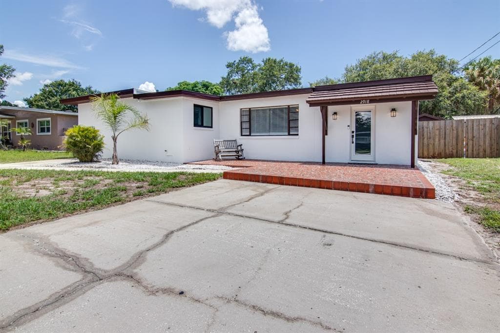 2918 W ELROD AVENUE TAMPA, FL 33611