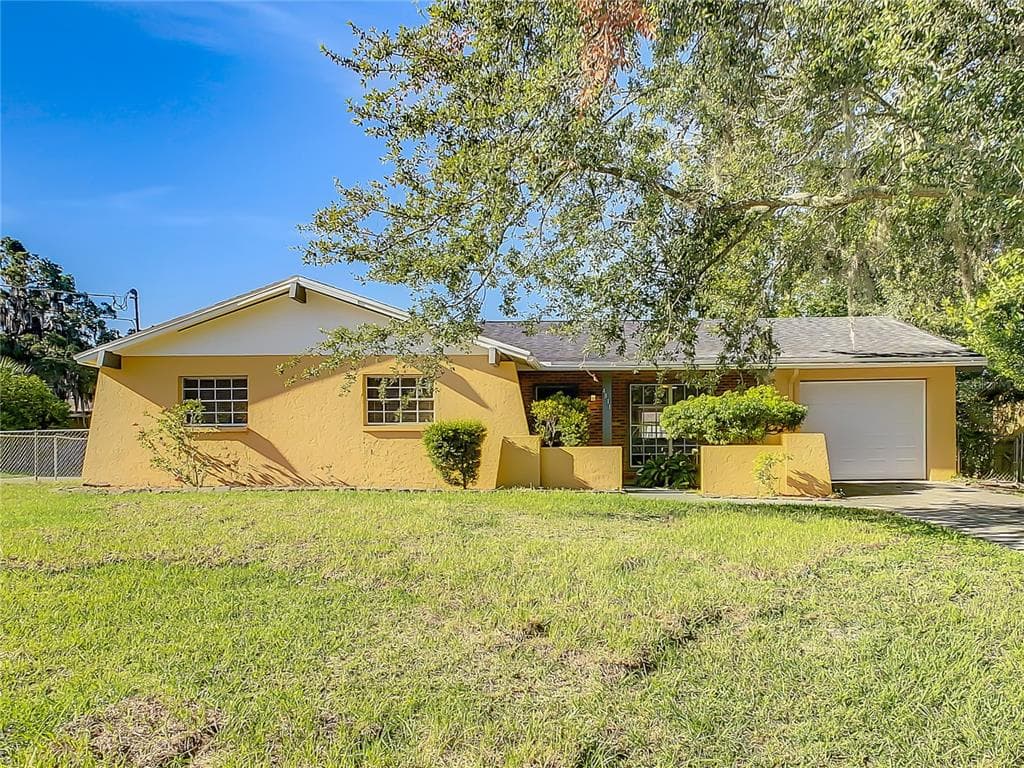 4811 E OKARA ROAD TAMPA, FL 33617