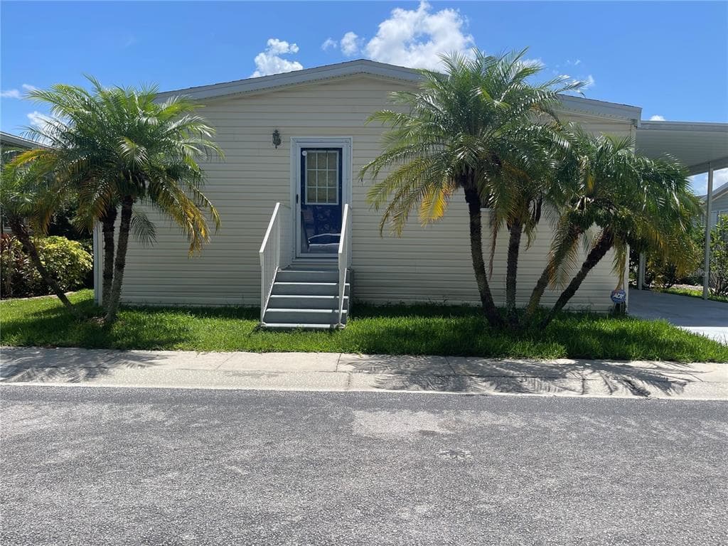 8620 FANTASIA PARK WAY RIVERVIEW, FL 33578