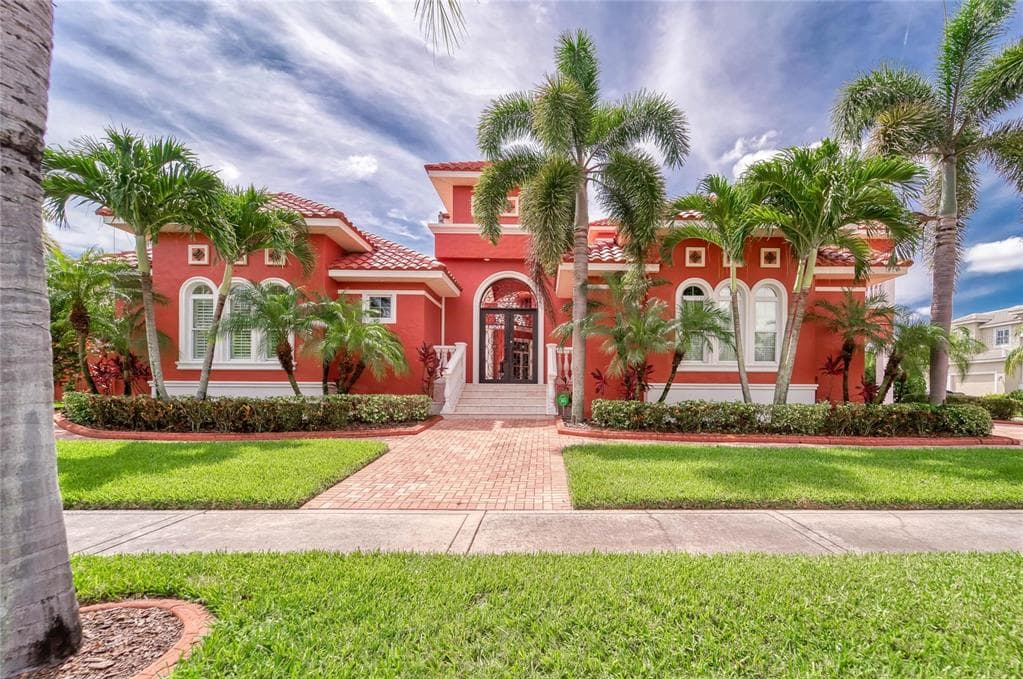 5903 LA ROSA LANE