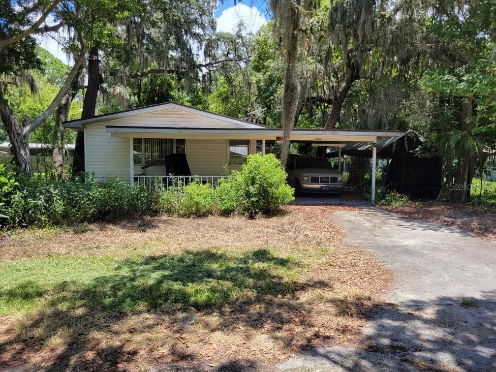 1522 ELITE COURT HOLIDAY, FL 34691