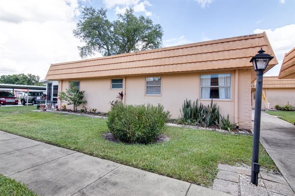 1801 BEDFORD LANE UNIT 33