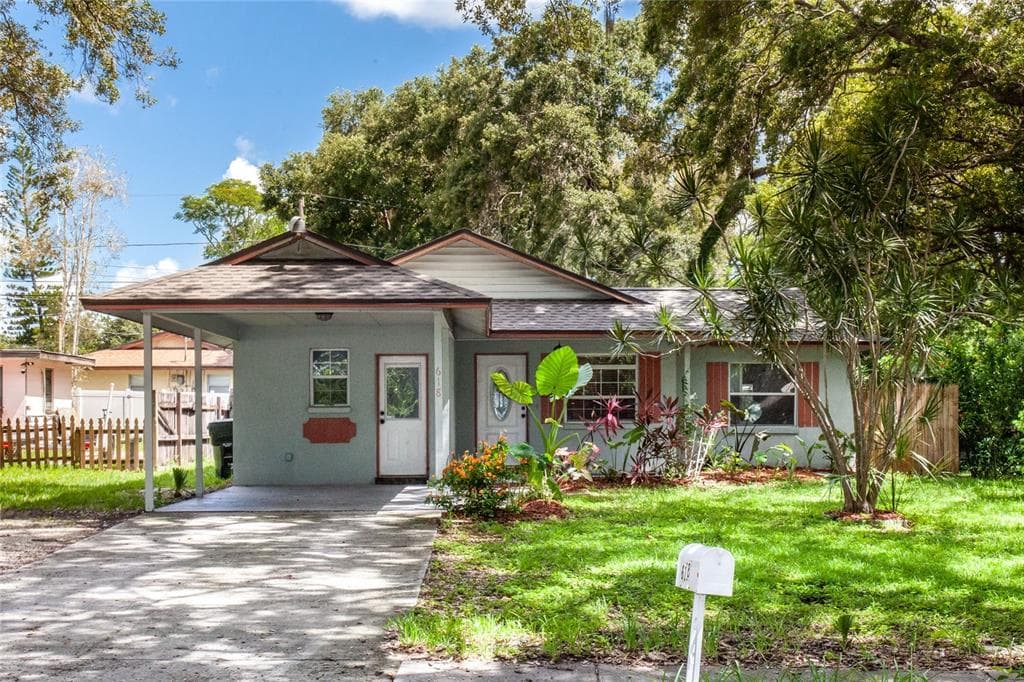 618 1ST AVENUE NE LARGO, FL 33770