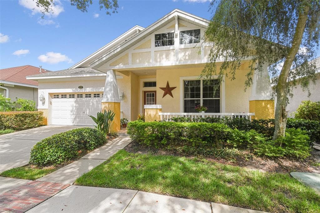 18010 LAKE REFLECTIONS BOULEVARD LUTZ, FL 33558