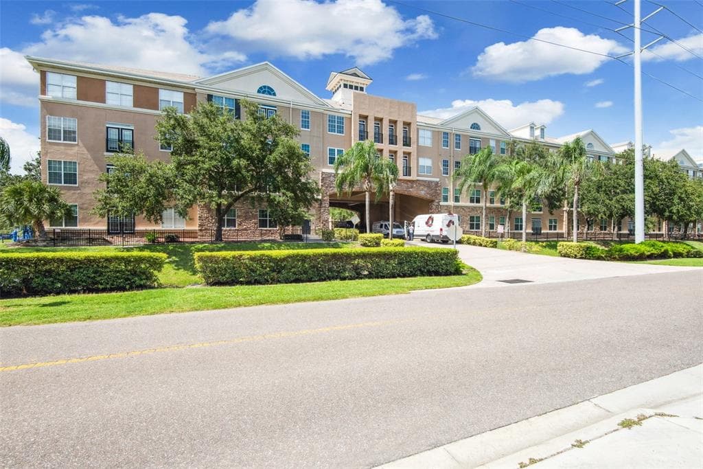 4221 W SPRUCE STREET UNIT 1218 TAMPA, FL 33607