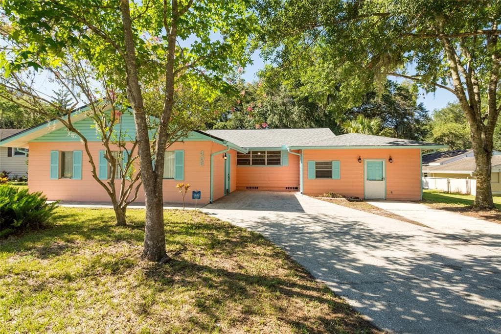 406 E YOUNG STREET PLANT CITY, FL 33563