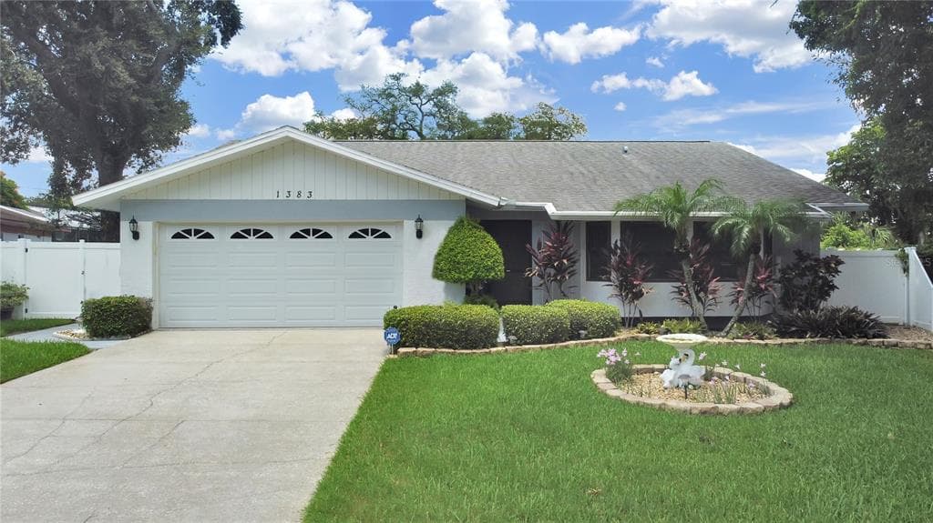 1383 HOMESTEAD DRIVE PALM HARBOR, FL 34683