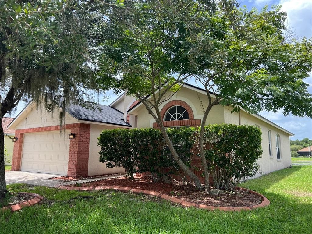 29405 CROSSLAND DRIVE WESLEY CHAPEL, FL 33543