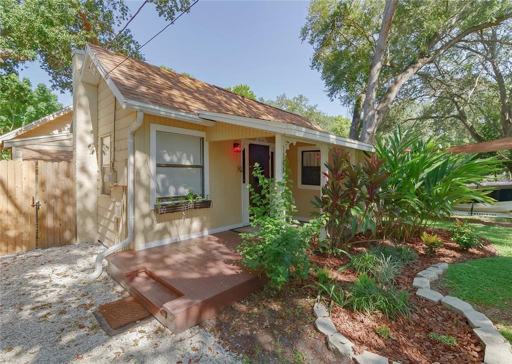 1840 SYLVAN DRIVE CLEARWATER, FL 33755