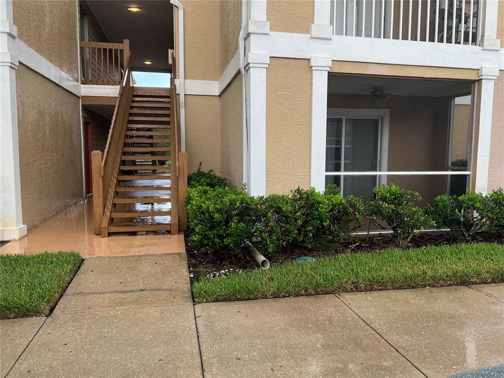 9481 HIGHLAND OAK DRIVE UNIT 1811 TAMPA, FL 33647