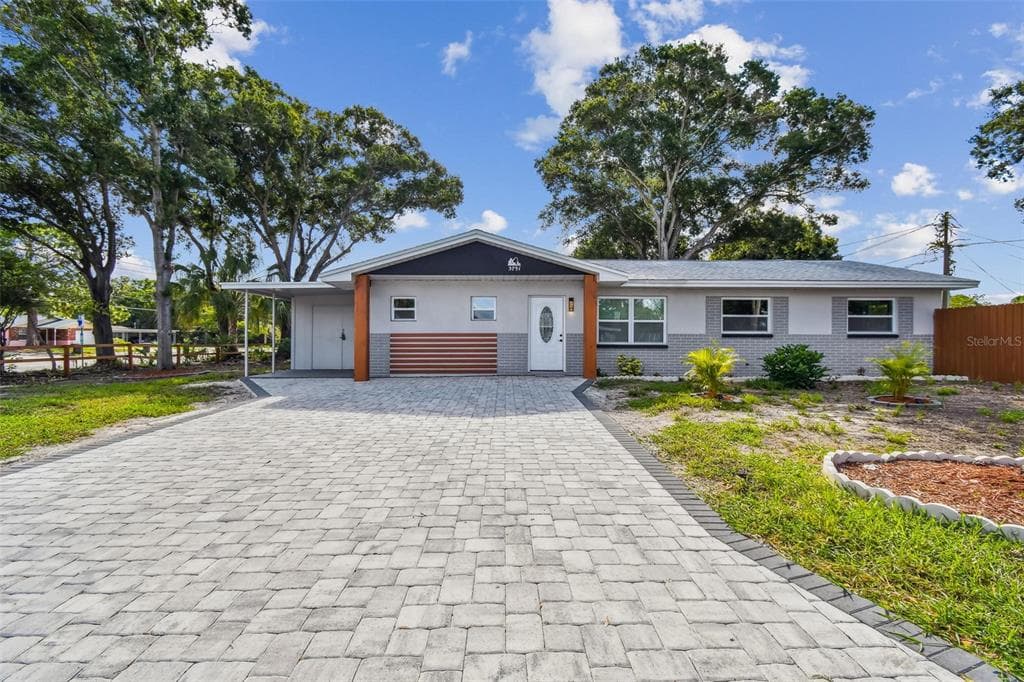 3791 72ND ST N STREET N ST PETERSBURG, FL 33710
