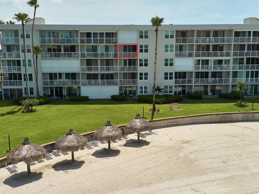 5701 BAHIA DEL MAR CIRCLE UNIT 405 ST PETERSBURG, FL 33715