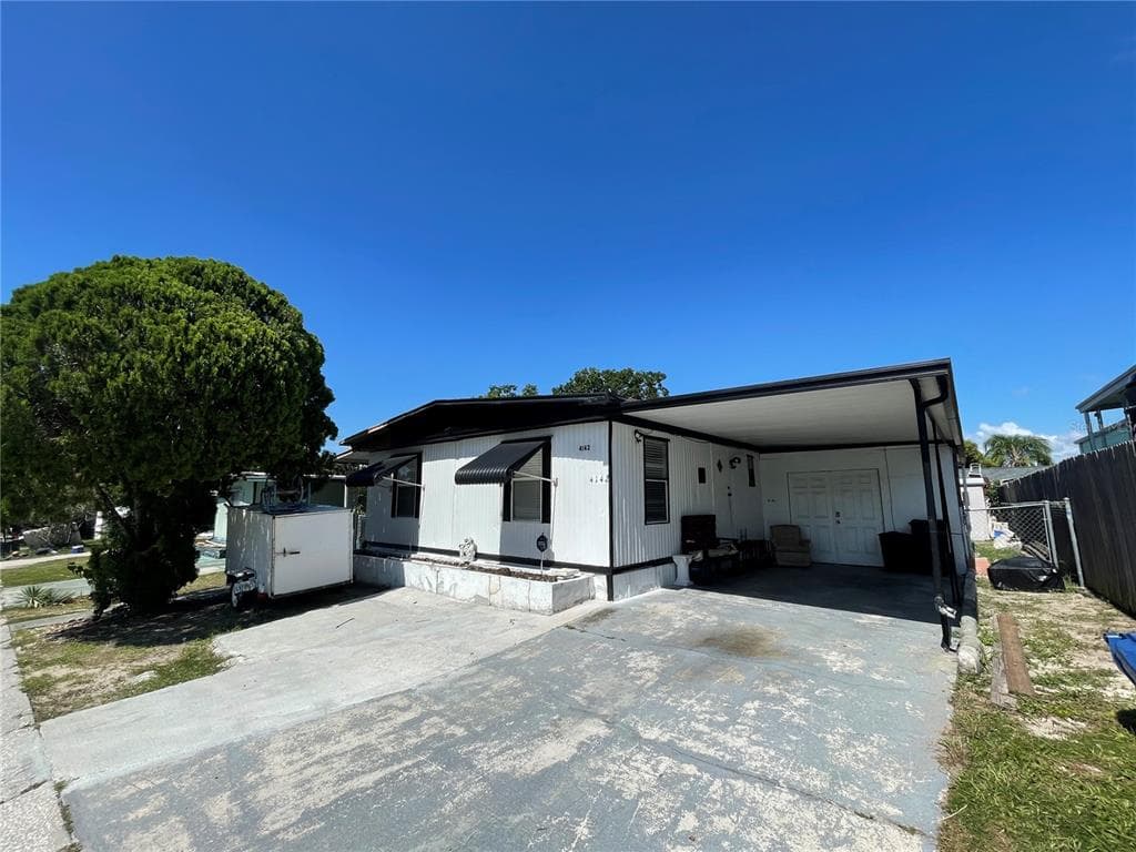 4142 BOULDER DRIVE NEW PORT RICHEY, FL 34653