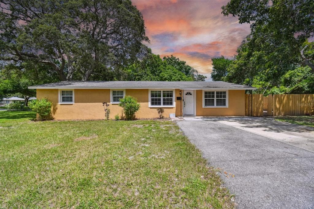 1745 25TH STREET N ST PETERSBURG, FL 33713