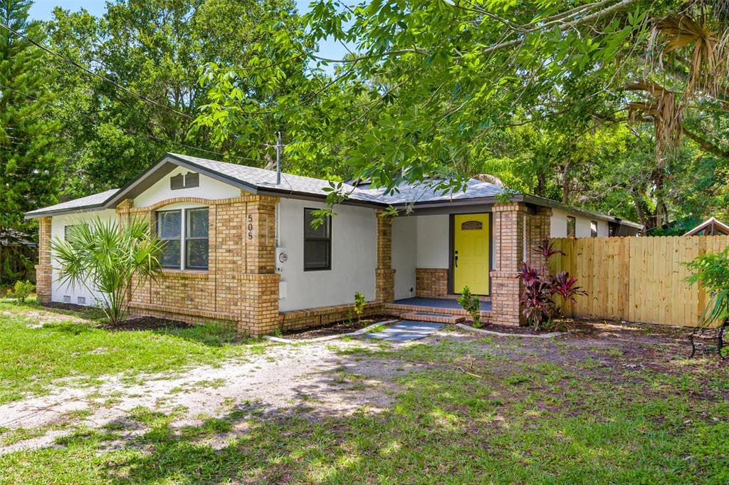 505 JEFFERSON AVENUE S OLDSMAR, FL 34677