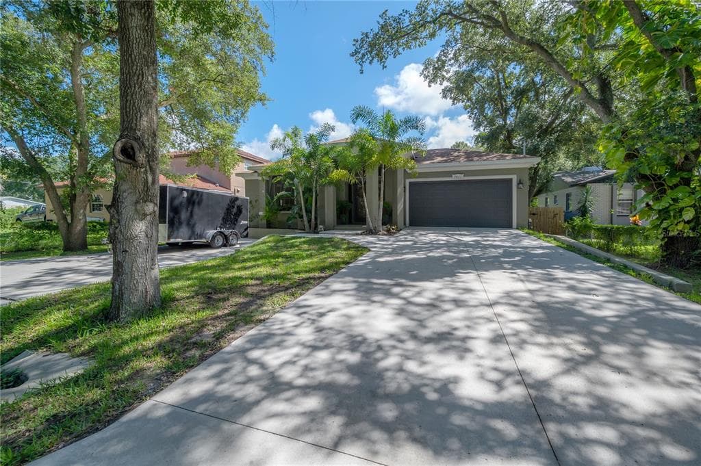 9821 PARSONS STREET TAMPA, FL 33615