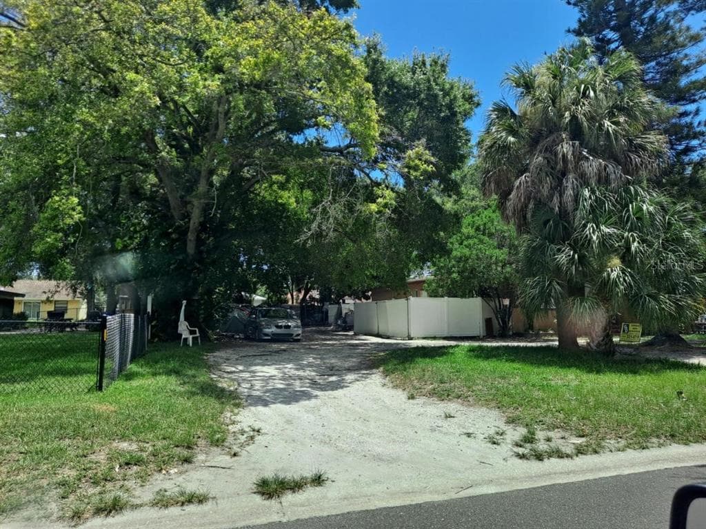 2520 13TH AVENUE S ST PETERSBURG, FL 33712