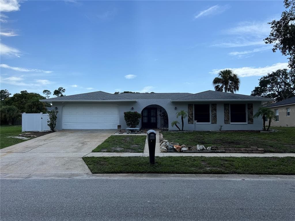 10119 BRIAR CIRCLE HUDSON, FL 34667