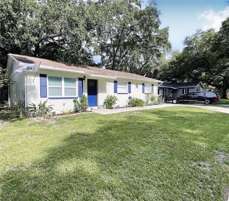 2033 POWDERHORN DRIVE