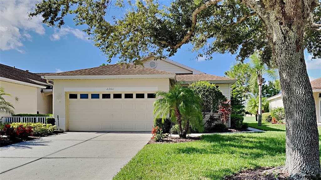 2201 NANTUCKET DRIVE UNIT 46 SUN CITY CENTER, FL 33573