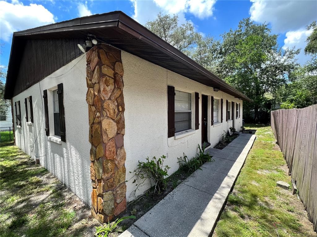 8108 N SEMMES STREET UNIT A TAMPA, FL 33604