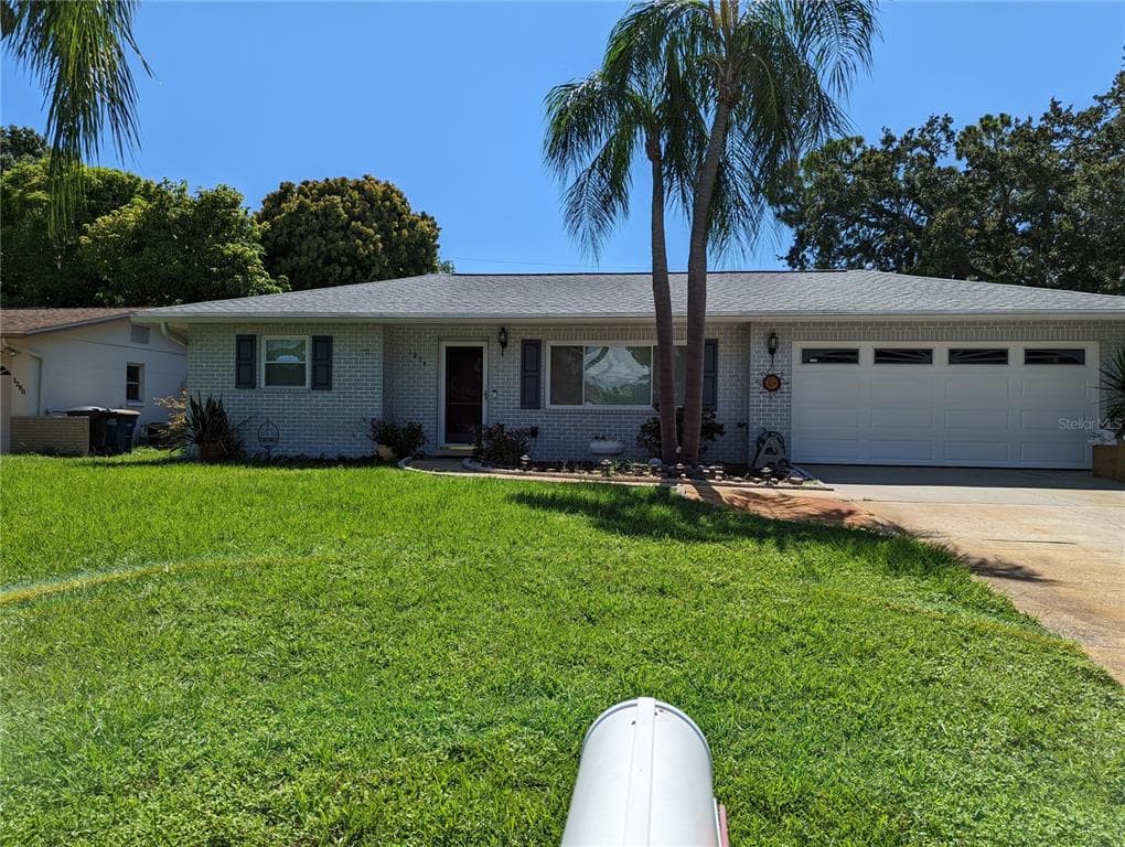 1274 HERMITAGE AVENUE CLEARWATER, FL 33764